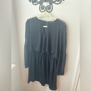 Express Dress- lace, key hole cut out, elastic waist, size large